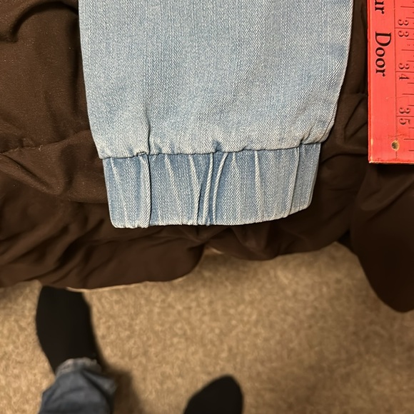 Jeans - Picture 6 of 9